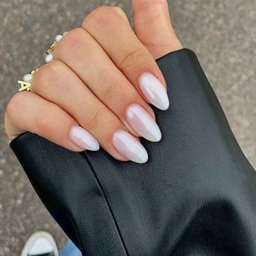 La guía definitiva de las formas de uñas según tu tipo de mano