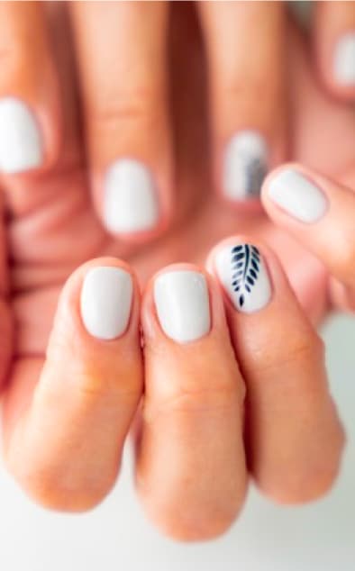 BellaPiel Manicure